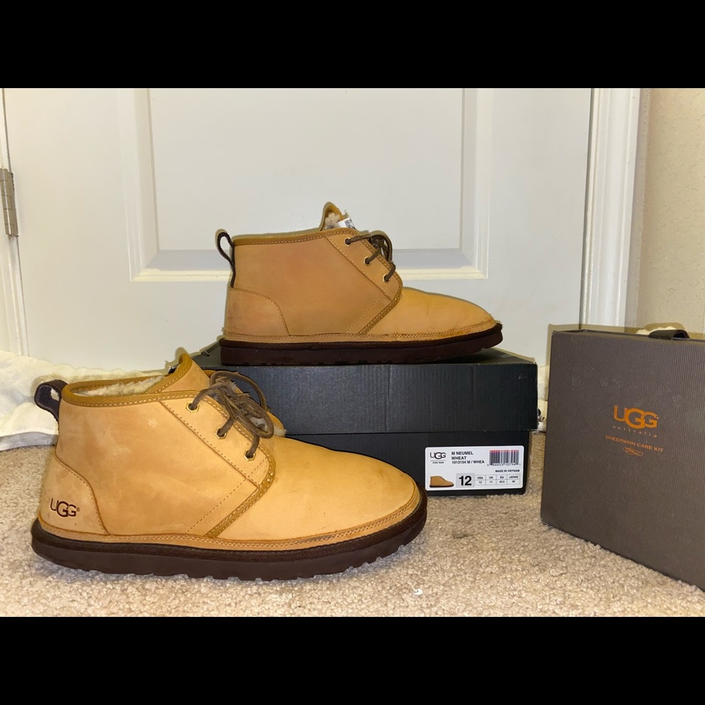 Mens Neumel WHEAT UGGS w/ sheepskin care kit!